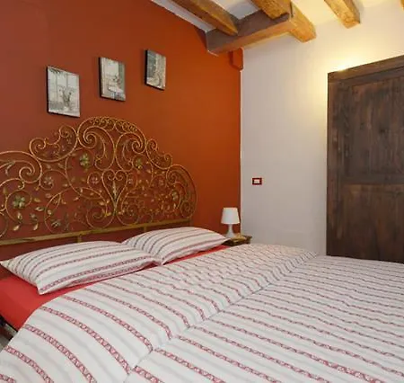 Salizada San Francesco Венеция